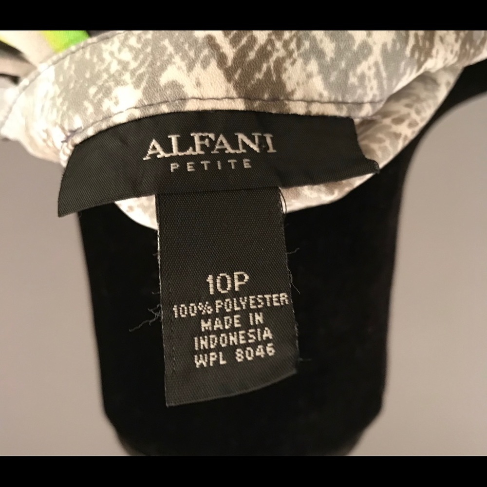 Blouse - Picture 4 of 4